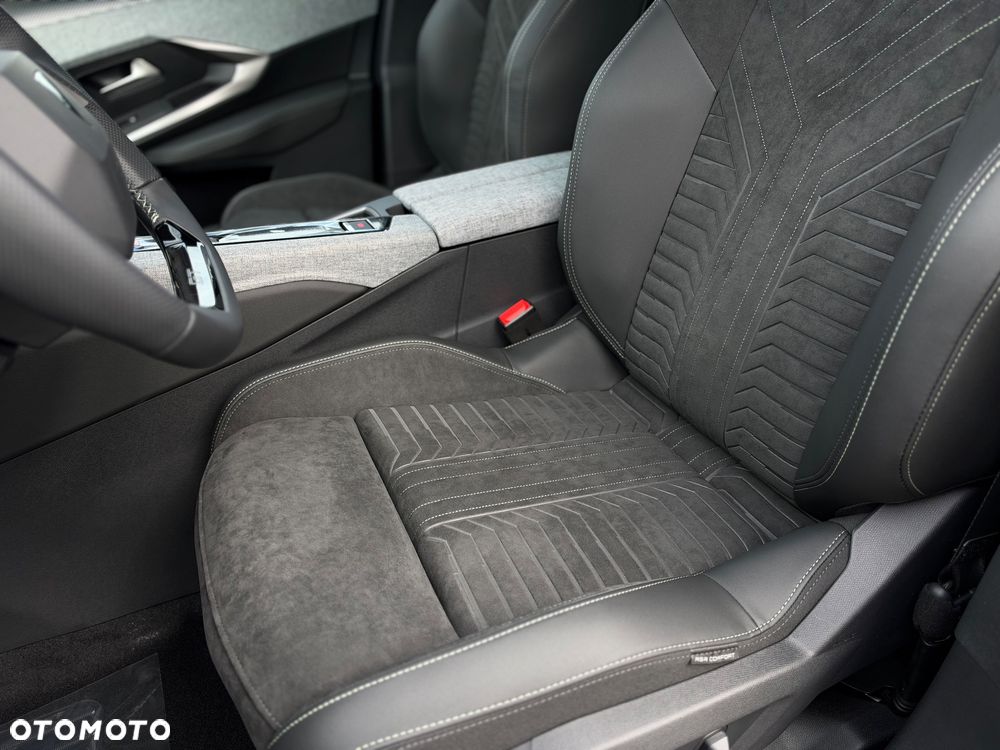 Peugeot 3008 1.2 PureTech mHEV GT Exclusive e-DCS6 - 13