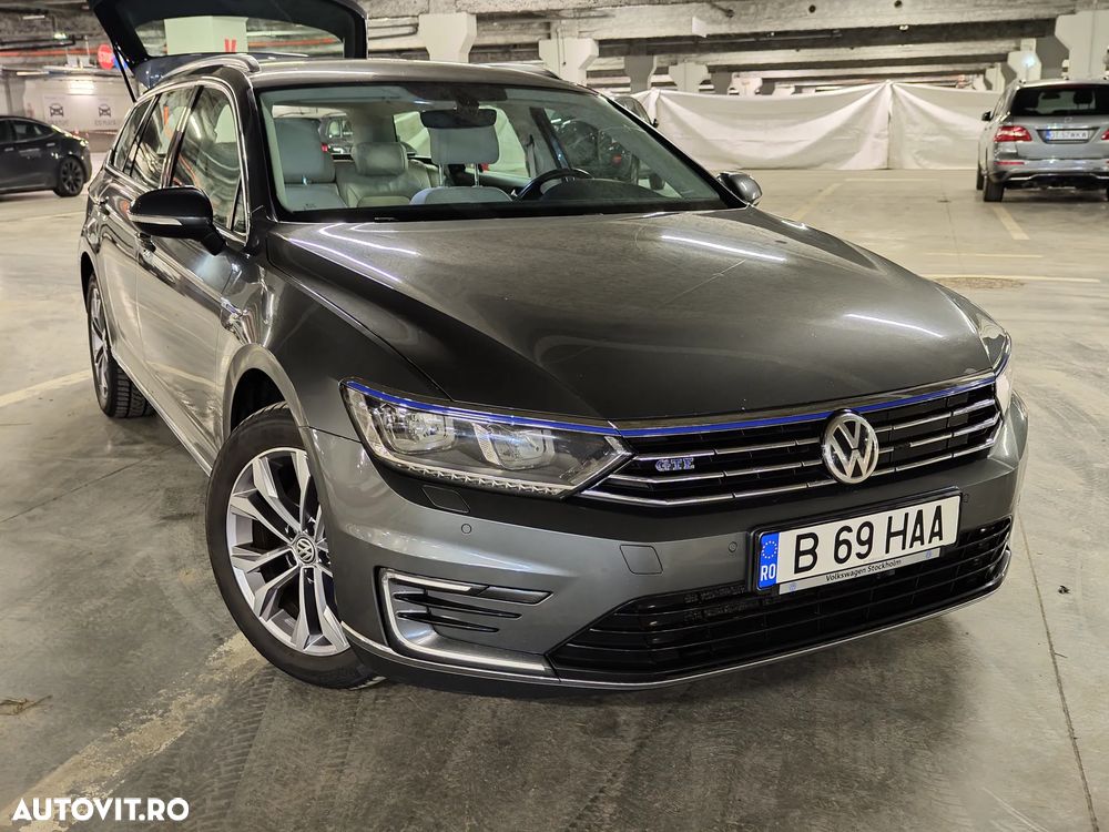 Volkswagen Passat - 11