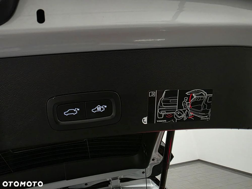 Volvo XC 40 D3 R-Design - 40