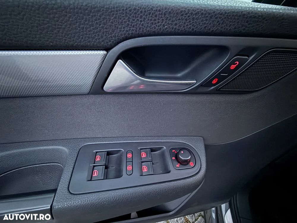 Volkswagen Sharan - 32