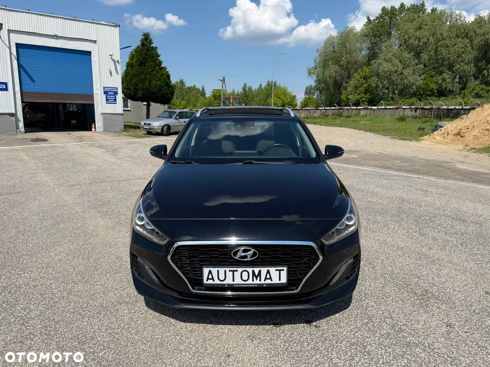 Hyundai i30 1.6 CRDI DCT Intro - 9