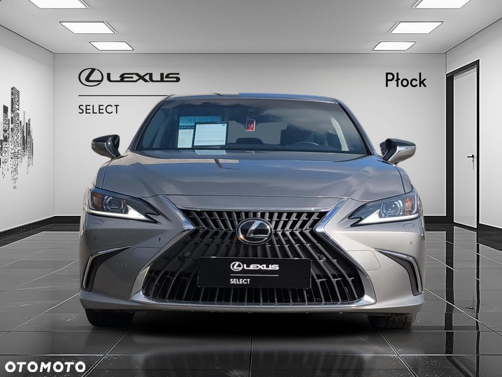 Lexus ES 300h Business Edition - 8