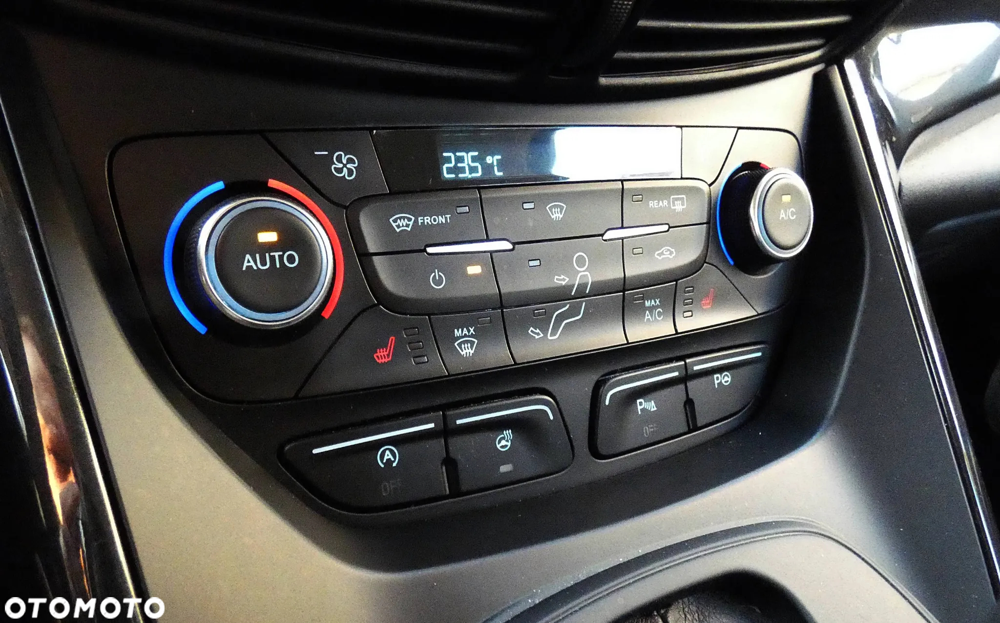 Ford Kuga 1.5 EcoBoost AWD Titanium ASS - 14