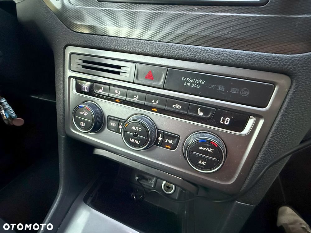 Volkswagen Golf Sportsvan - 25