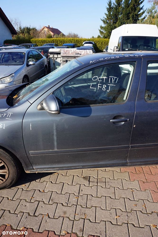 DRZWI PRZEDNIE LEWE OCTAVIA II 1Z3 LIFT LB LIFTBACK LF8J 9153  SZARY SKODA 2008-2013 - 1