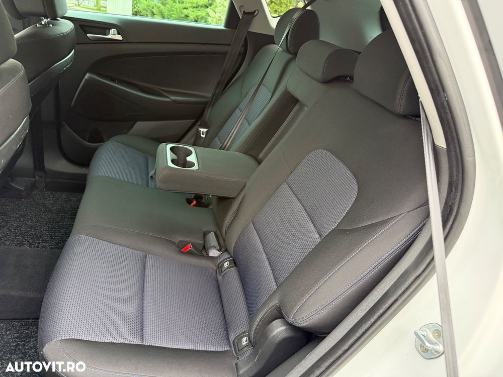 Hyundai Tucson 2.0 CRDI 4WD Automatik Premium - 13