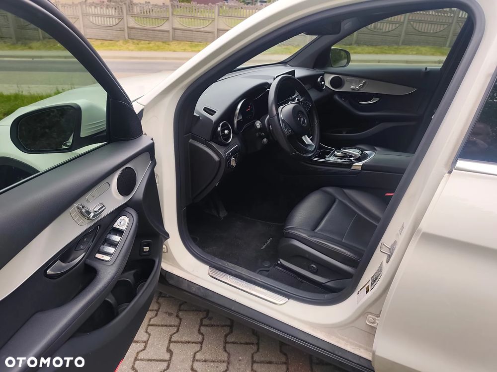 Mercedes-Benz GLC - 7
