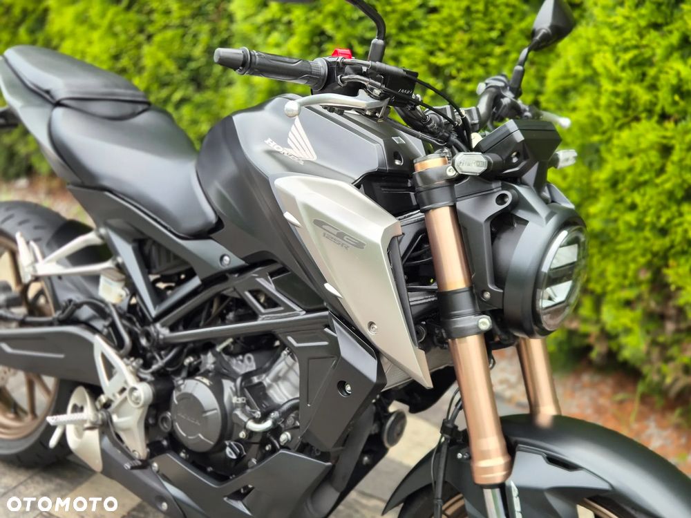 Honda CB - 11