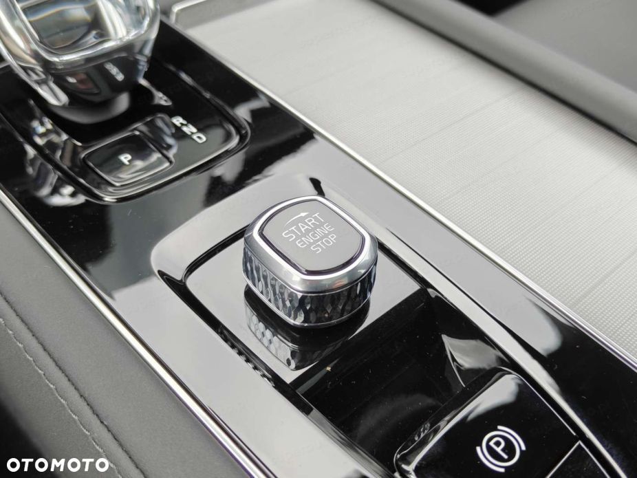 Volvo XC 90 B5 B AWD Ultra Black Edition 7os - 18