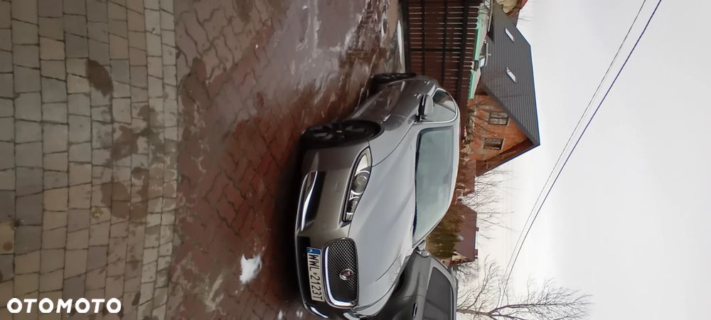 Jaguar XF - 3