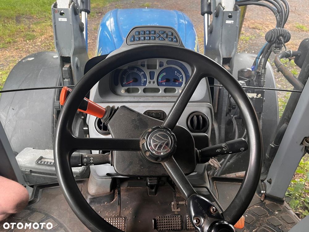 New Holland T7030 - 2