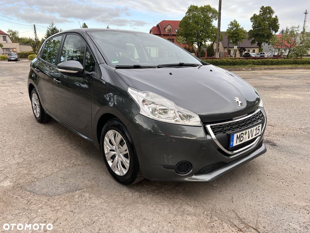 Peugeot 208 - 2