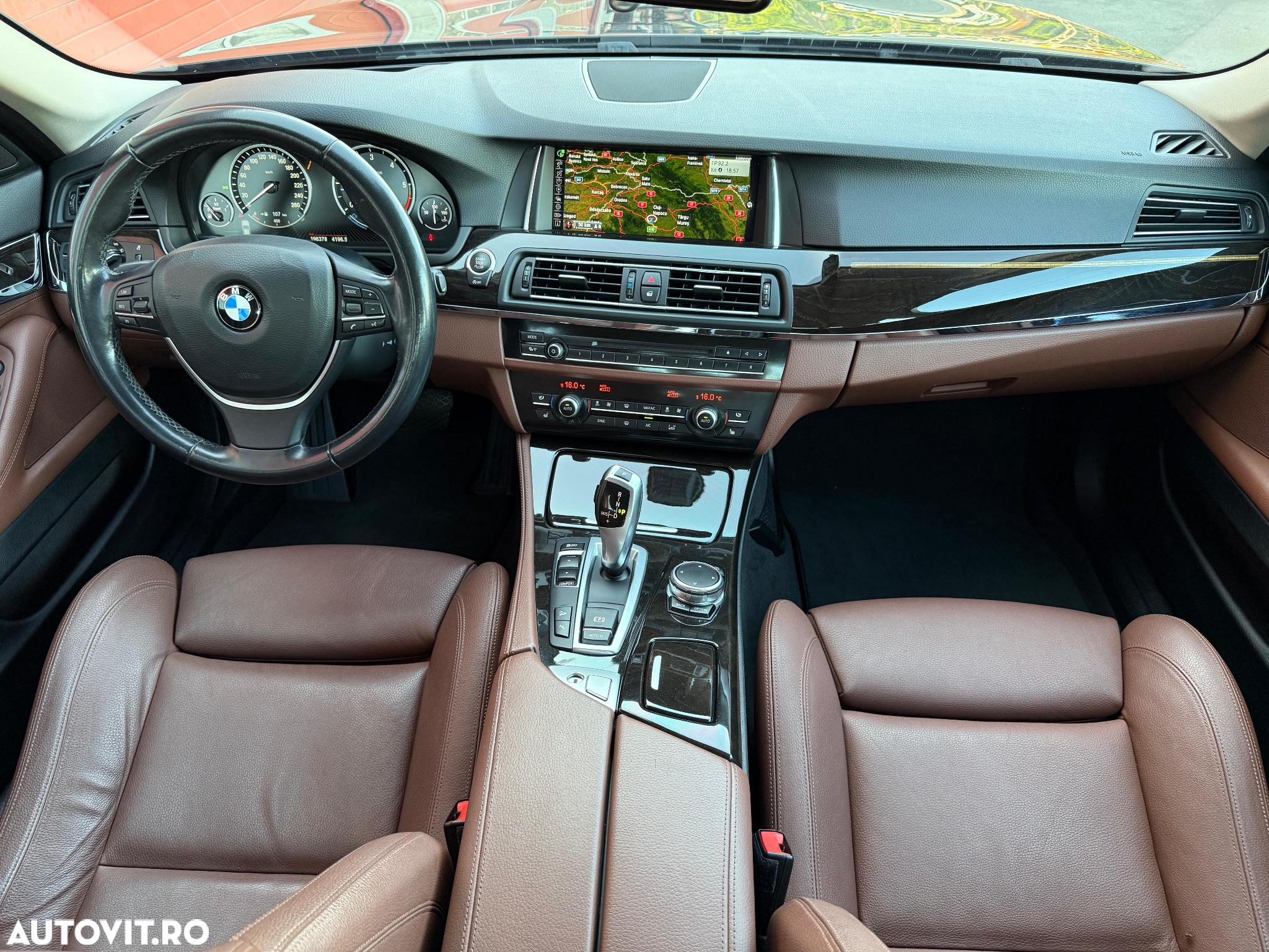 BMW Seria 5 520d xDrive AT - 18