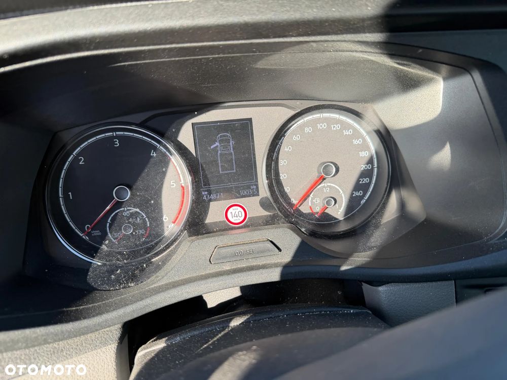 Volkswagen Transporter  T6 - 38