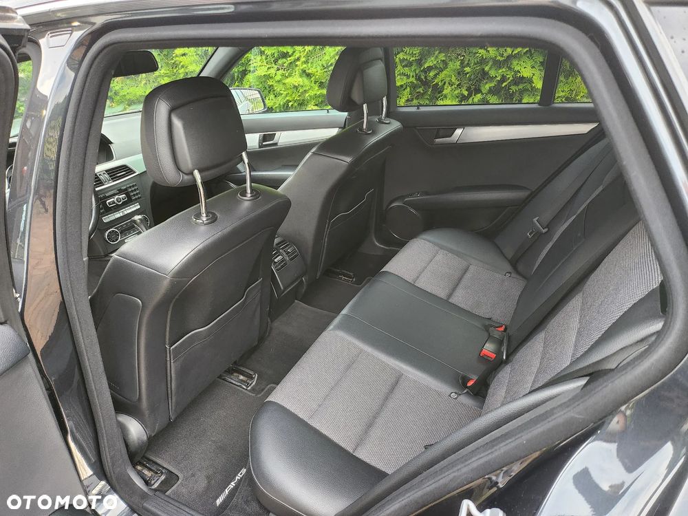 Mercedes-Benz Klasa C 250 CDI BlueEff 4-Matic Elegance - 9