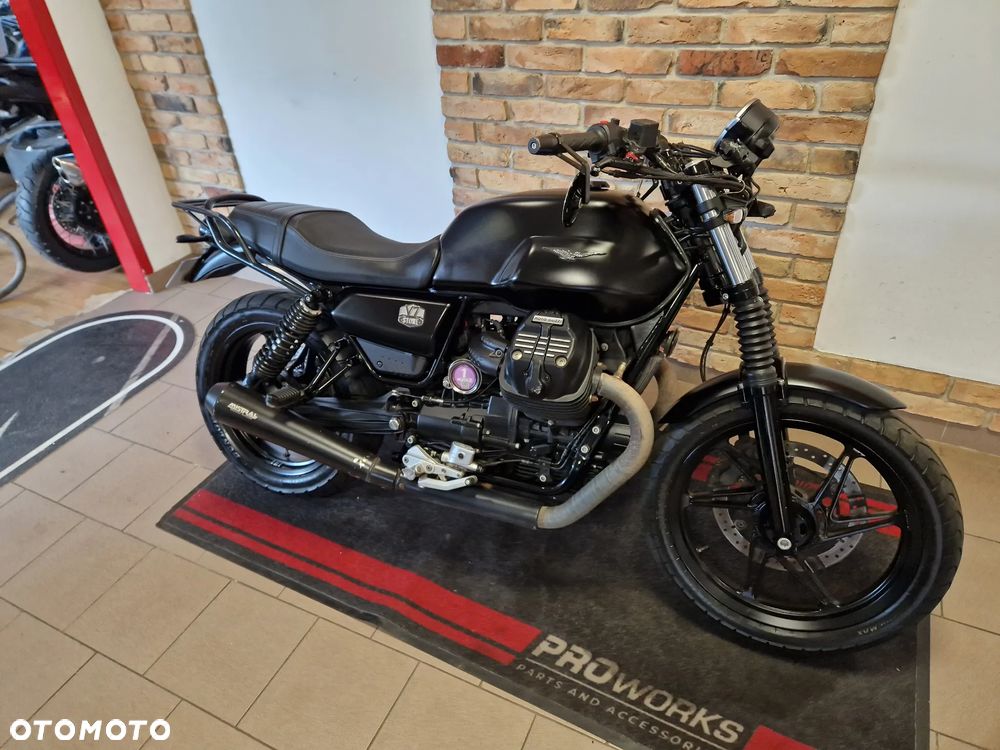 Moto Guzzi V7 - 2