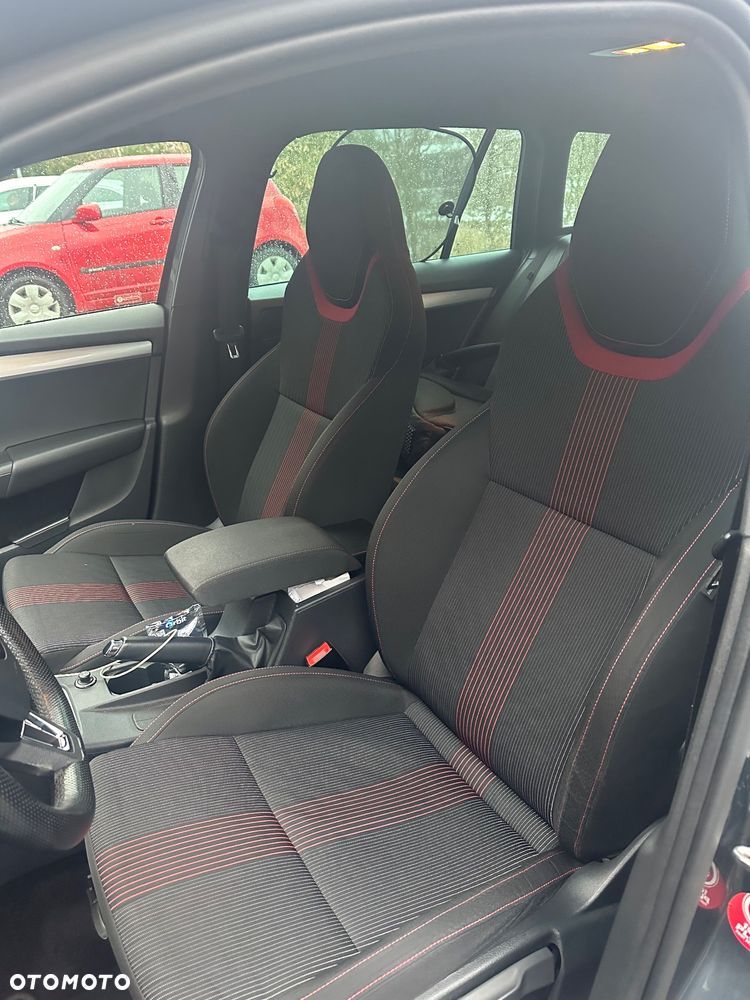 Skoda Octavia 1.6 TDI Ambition DSG - 25