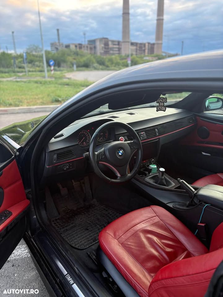 BMW Seria 3 320d - 3