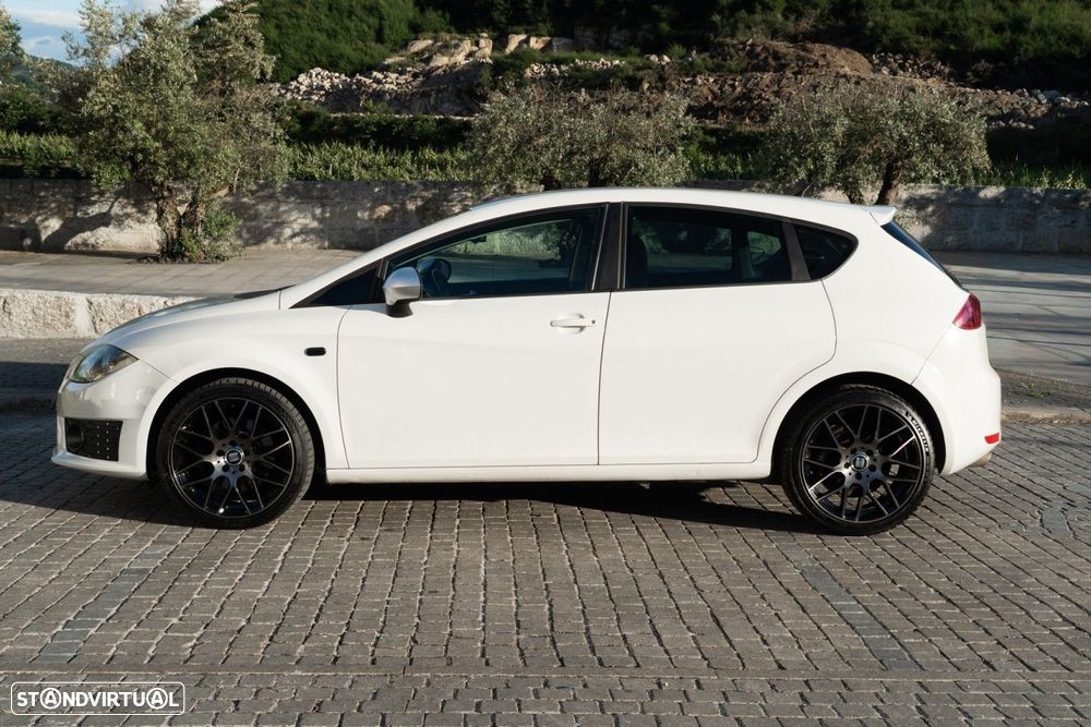 SEAT Leon 2.0 TDI FR DPF - 38