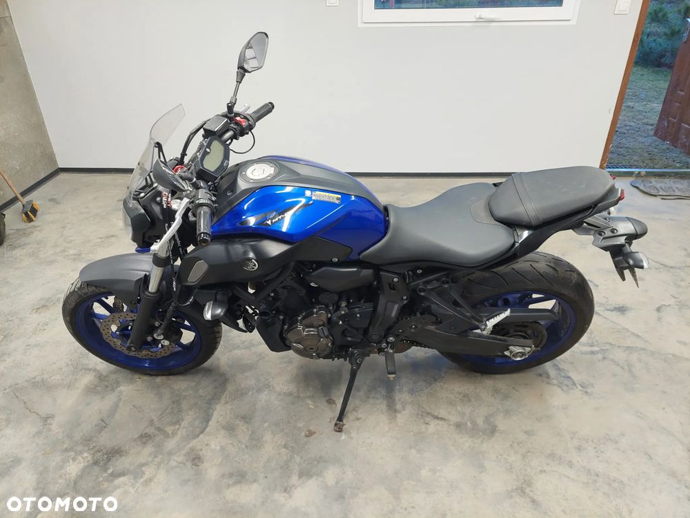 Yamaha MT - 7