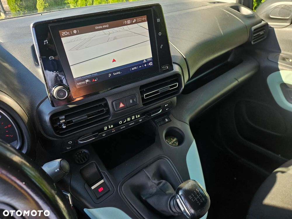 Citroën Berlingo XL 1.2 PureTech Live Pack S&S (7-os.) - 17