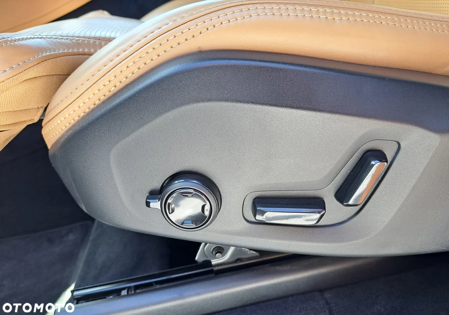 Volvo XC 90 - 31