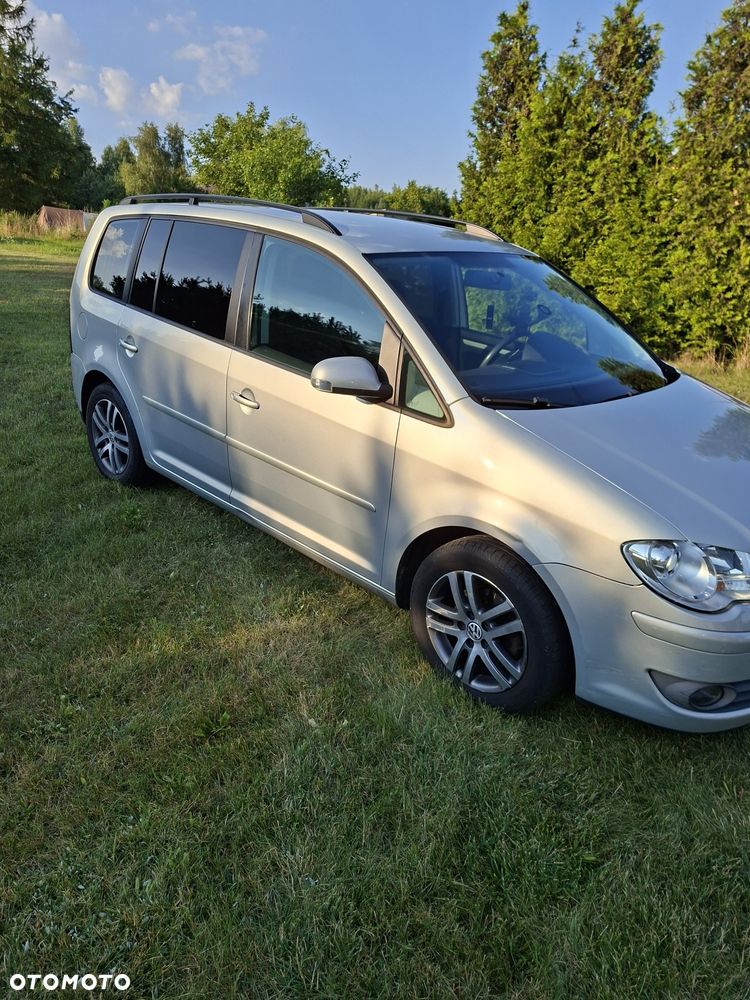 Volkswagen Touran - 2