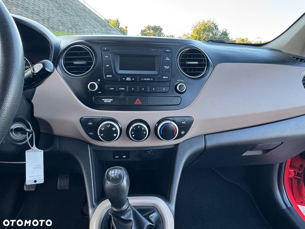 Hyundai i10 1.0 BlueDrive Go - 37