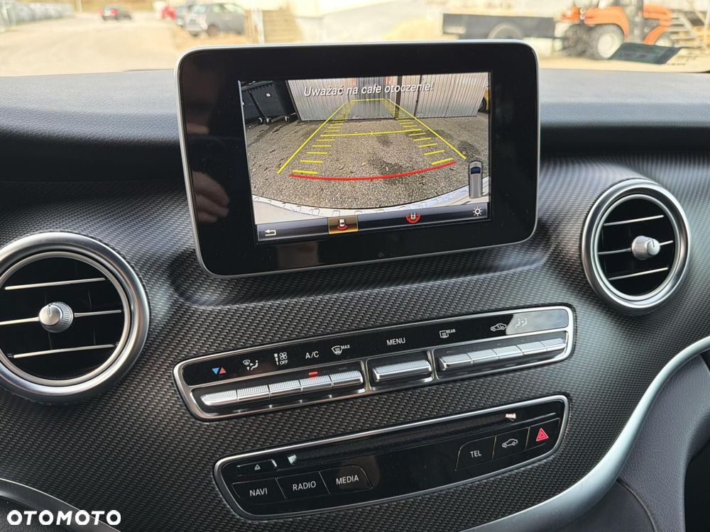 Mercedes-Benz Klasa V - 26