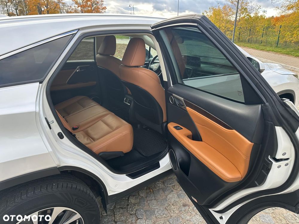 Lexus RX 450h Business Edition - 9