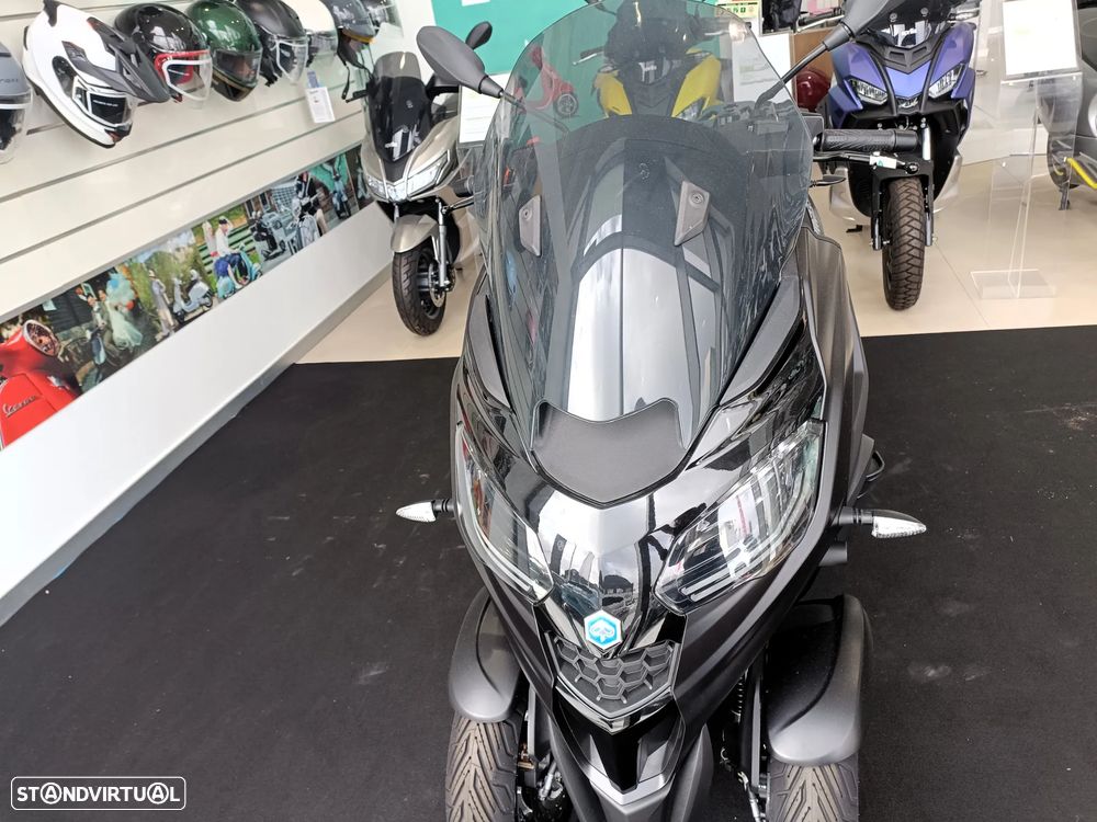 Piaggio MP3 310 Sport - 4