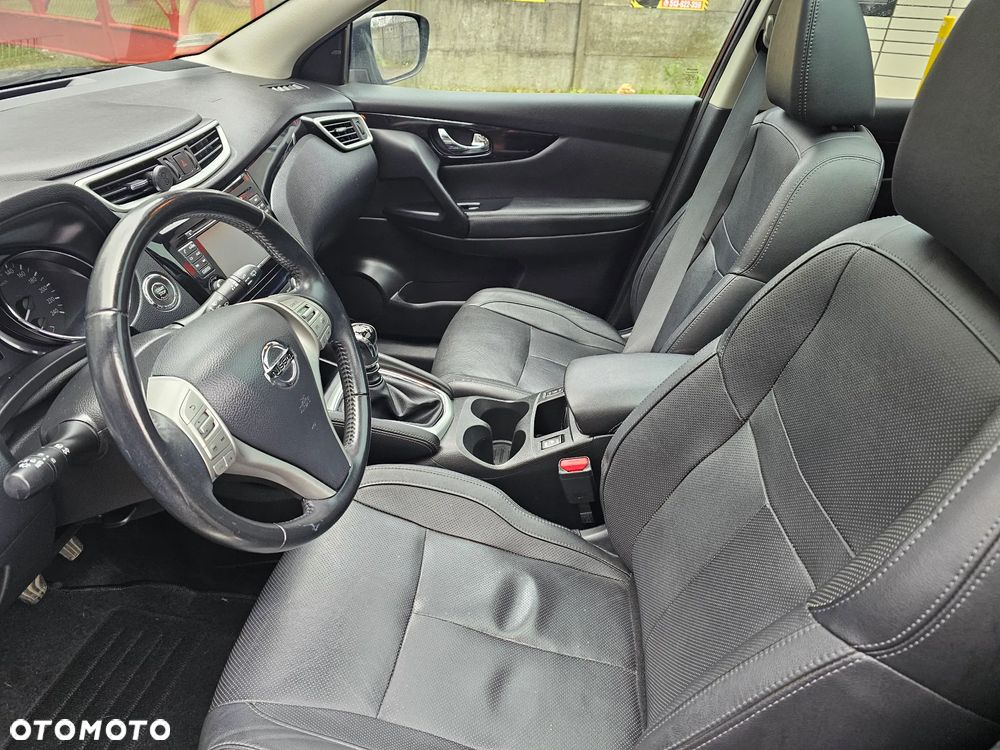 Nissan Qashqai 1.6 DCi TEKNA - 5