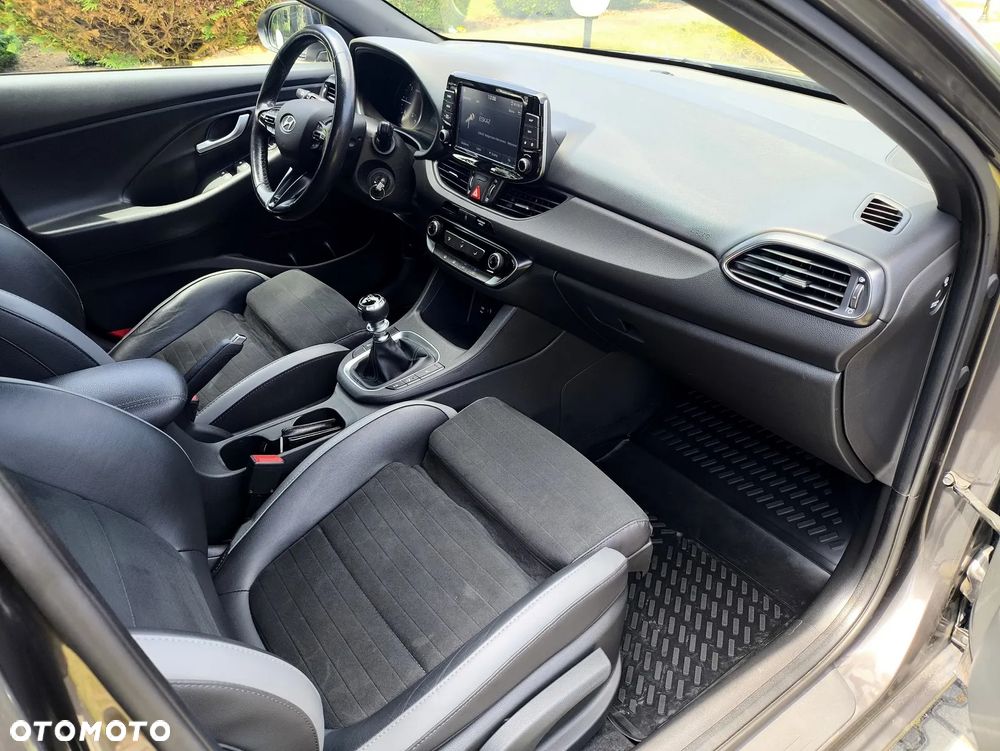 Hyundai i30 - 18