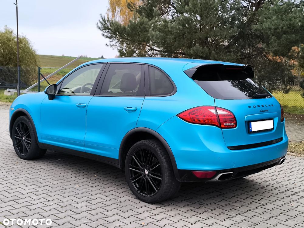 Porsche Cayenne - 4