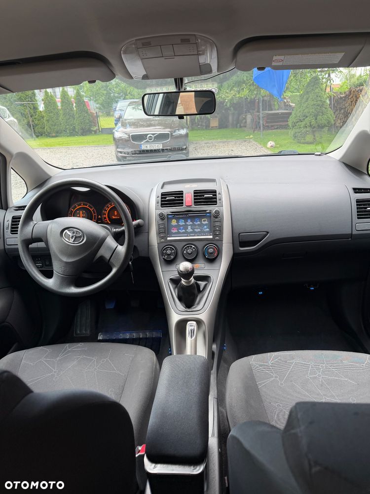 Toyota Auris 1.33 VVT-i Life - 9