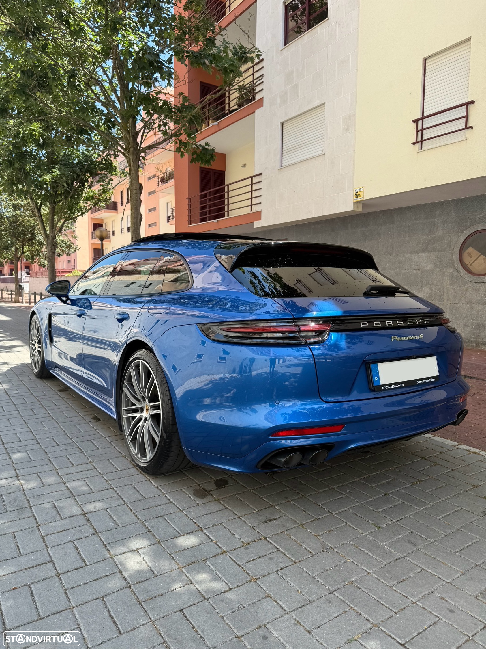 Porsche Panamera Sport Turismo 4 E-Hybrid - 4