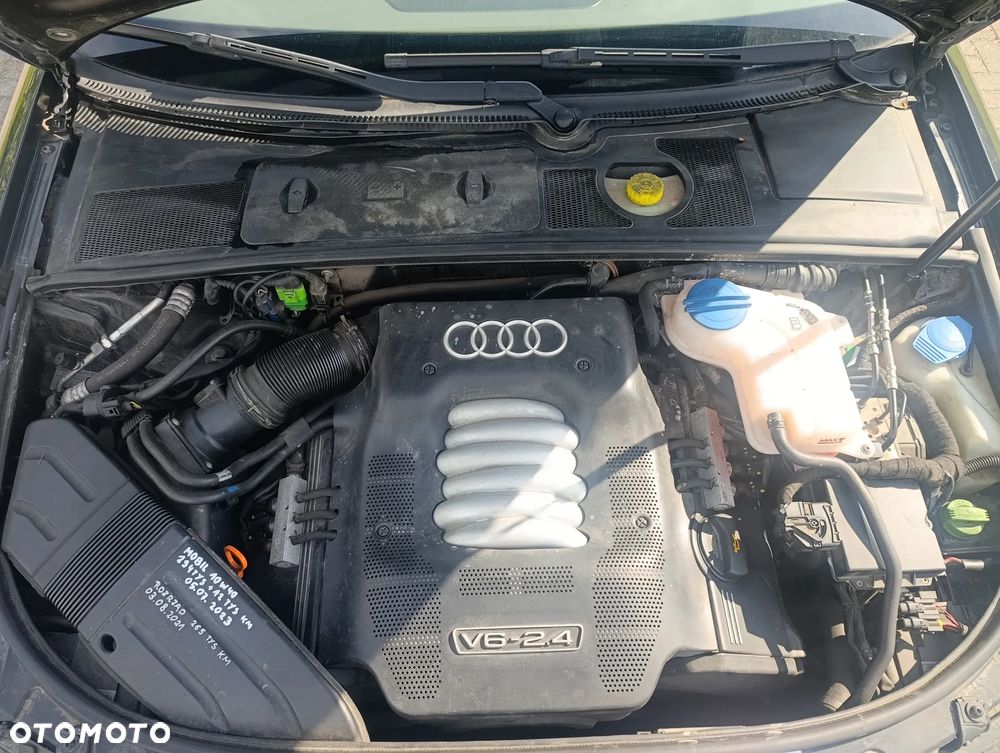 Audi A4 Avant 2.4 - 2