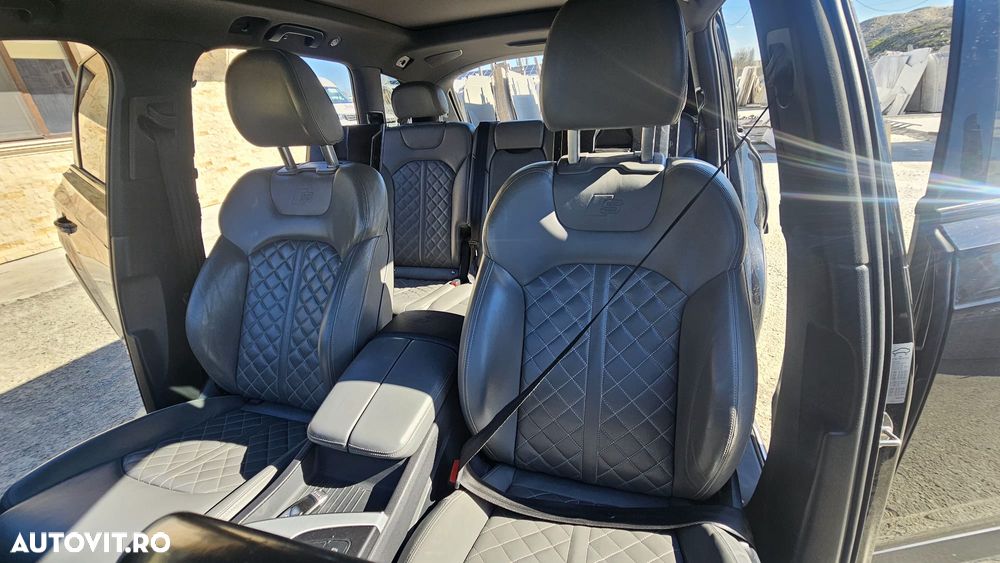 Audi Q7 - 9