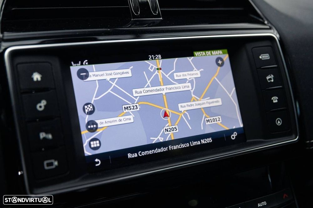 Jaguar XE 2.0 D R-Sport Aut. - 35