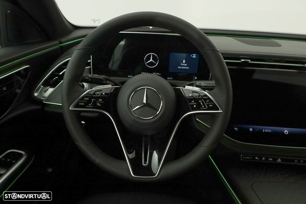 Mercedes-Benz E 300 de - 14