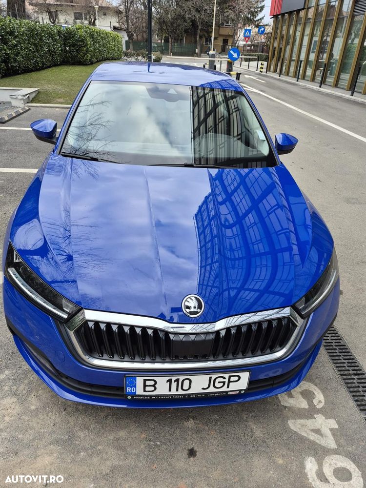 Skoda Octavia 2.0 TDI DSG Ambition - 1