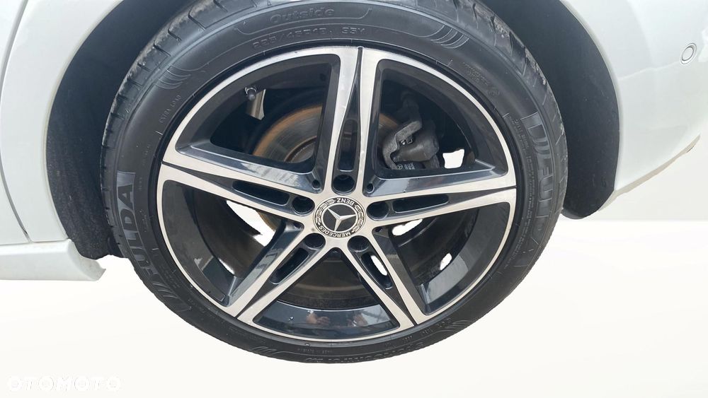 Mercedes-Benz Klasa A 200 d Progressive 8G-DCT - 14