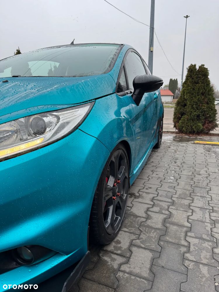Ford Fiesta 1.6 EcoBoost ST - 5
