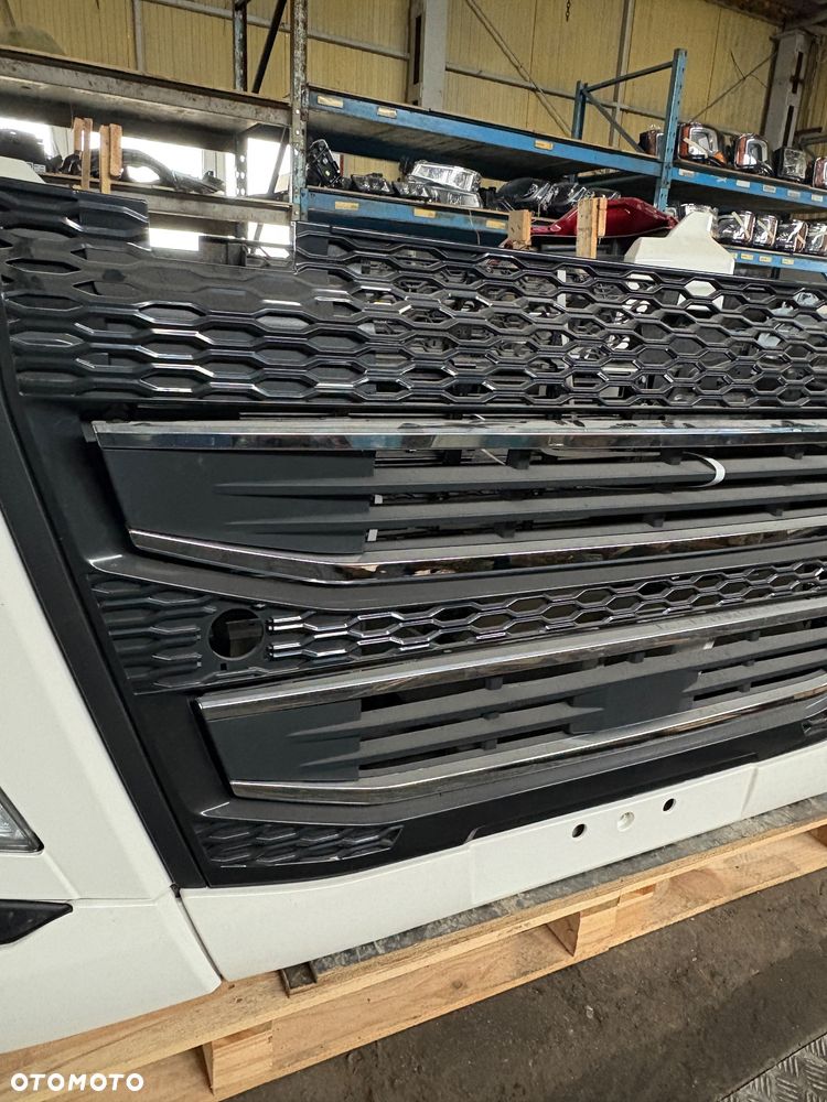 Przód z lampami okular atrapa grill Volvo FH5 - 3