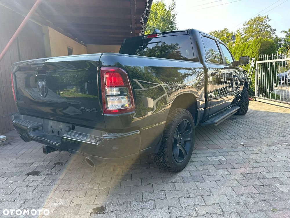 RAM 1500 Crew Cab Shortbed Bighorn - 2