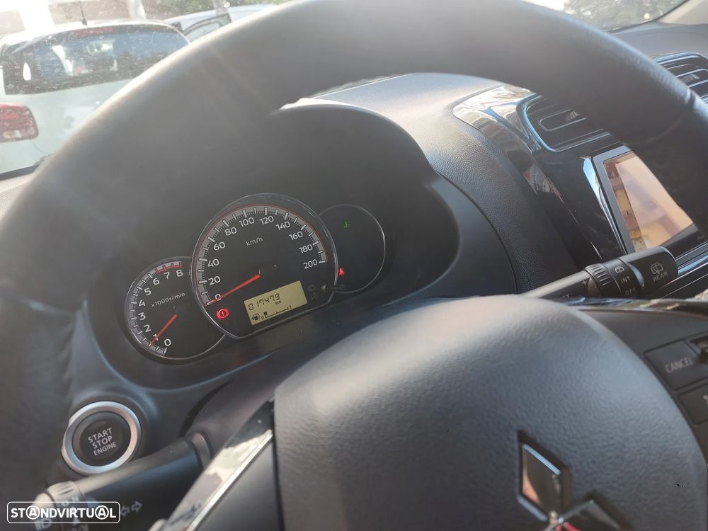 Mitsubishi Space Star 1.2 Intense - 6