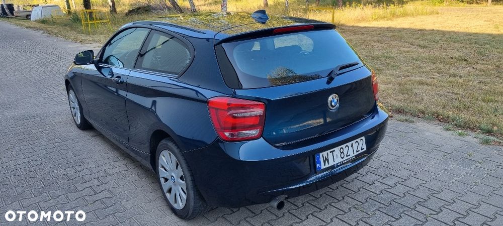 BMW Seria 1 114i - 3