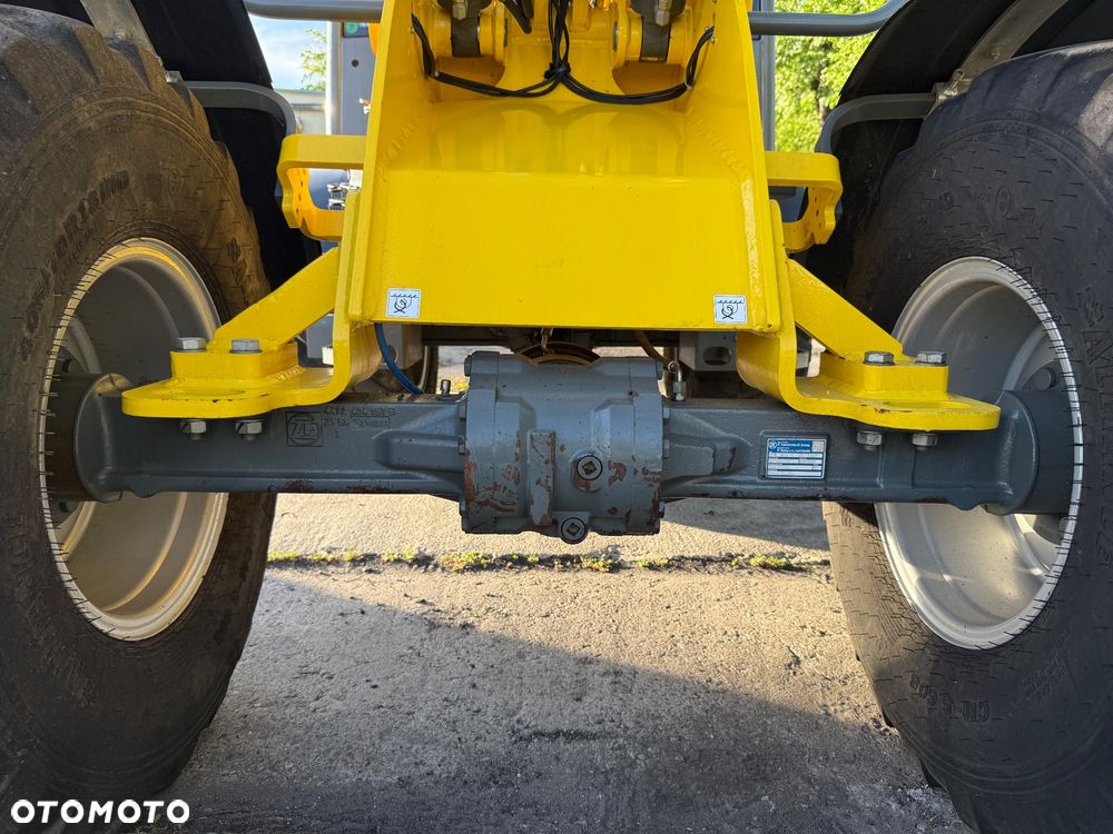 Wacker Neuson Ładowarka WL52 - 28