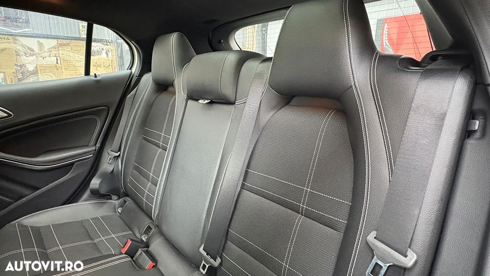 Mercedes-Benz GLA 200 d 4MATIC Aut. - 28