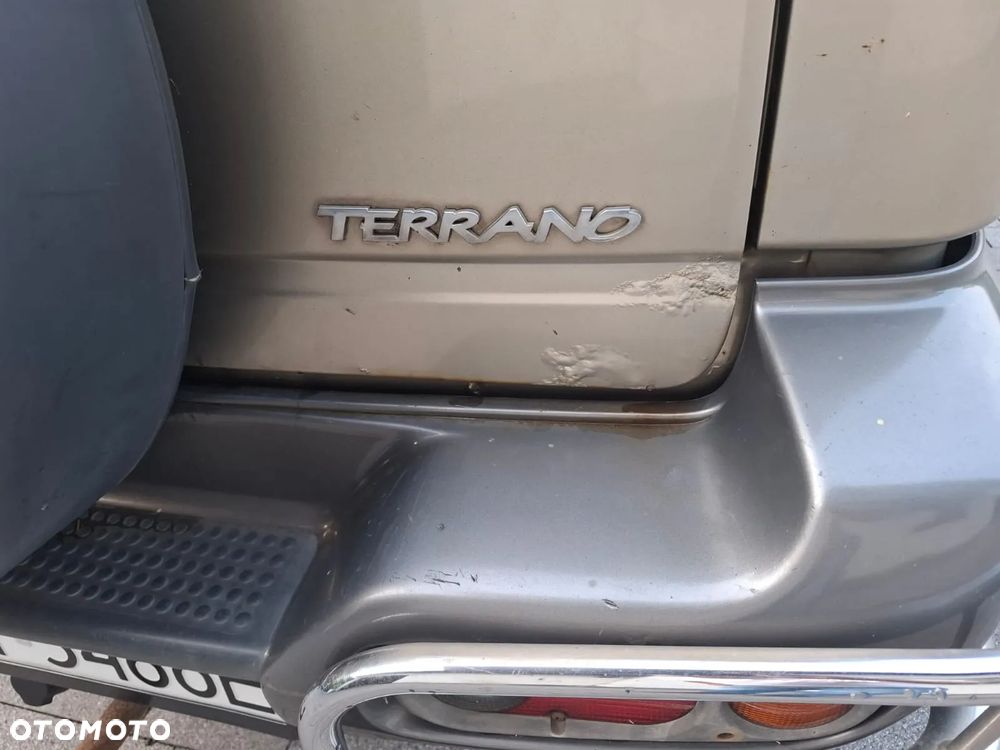 Nissan Terrano - 15